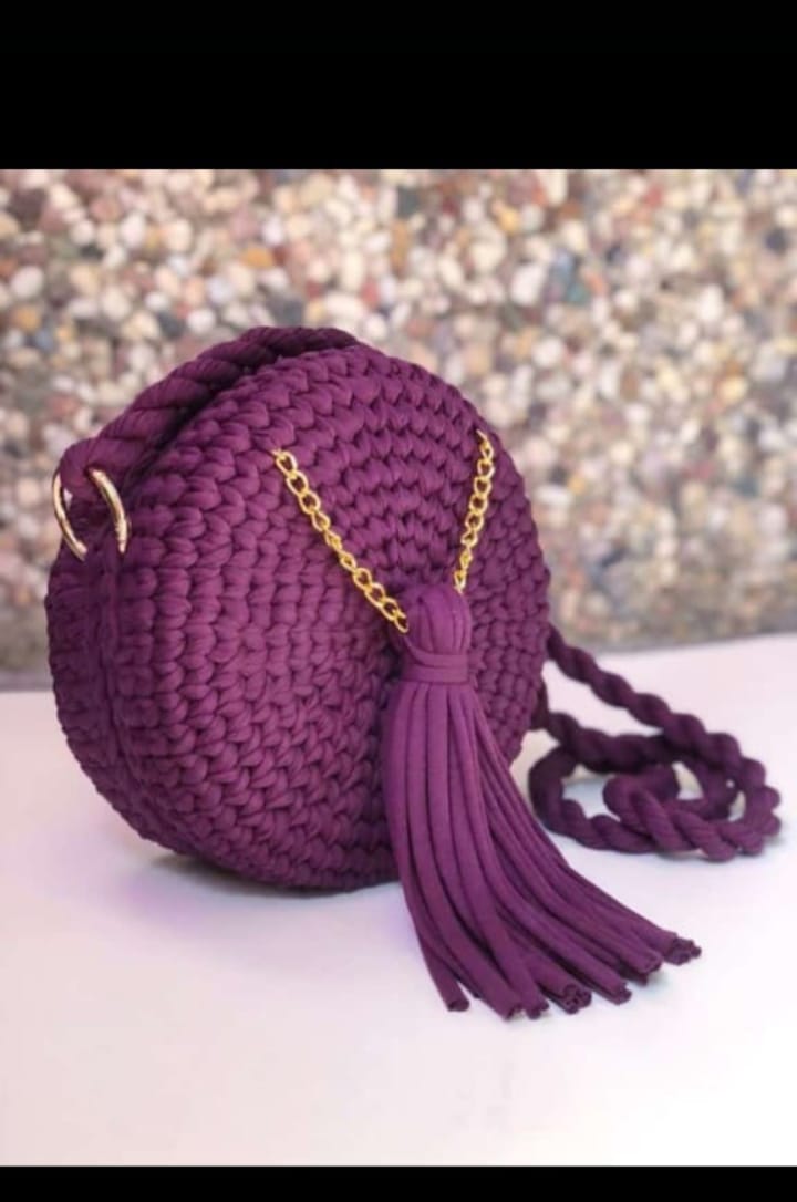 crochet round handbag